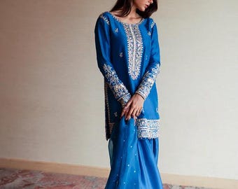 Embroidered Pakistani Wedding Dress: party farshi Salwar Kameez