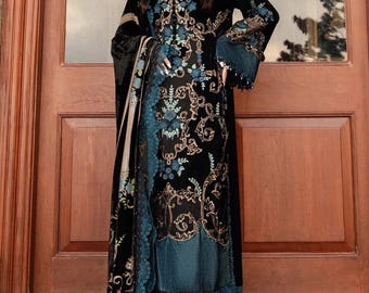 Embroidered Velvet Salwar Kameez: Teal & Black Pakistani Wedding Dress