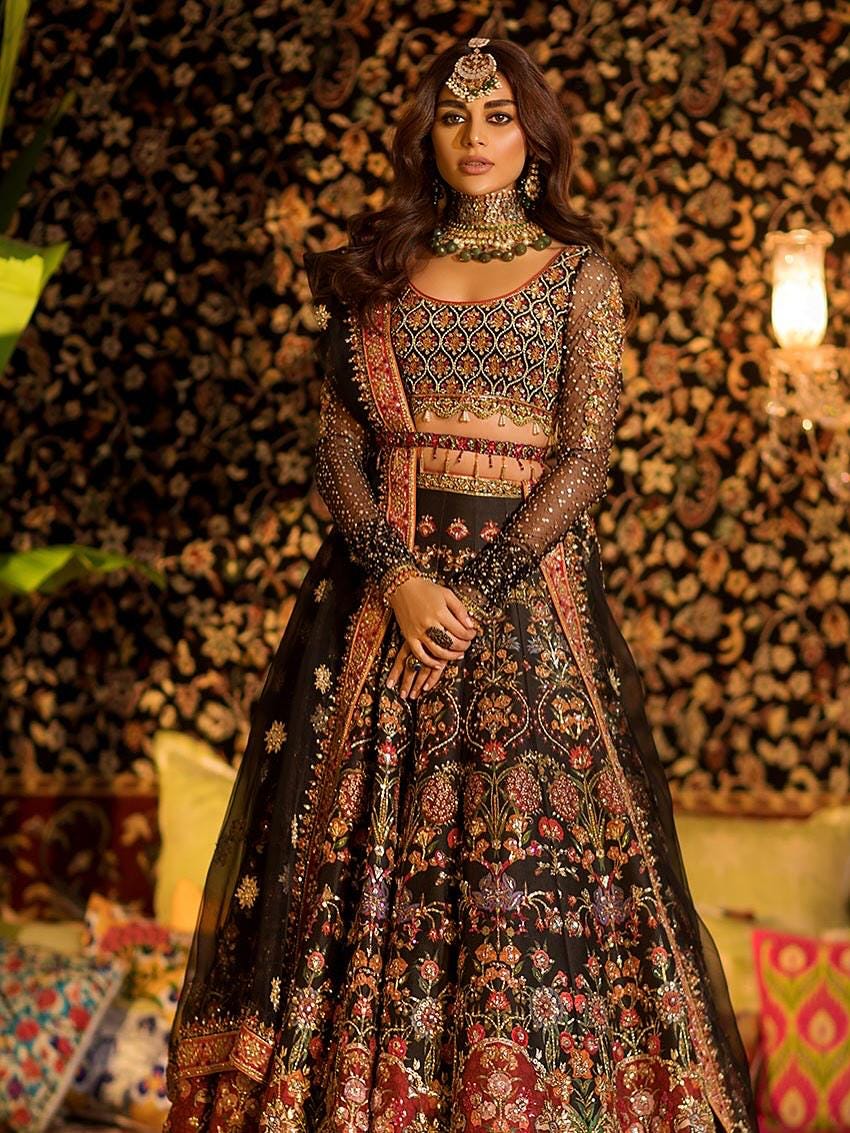 Nomi Ansari - Etsy