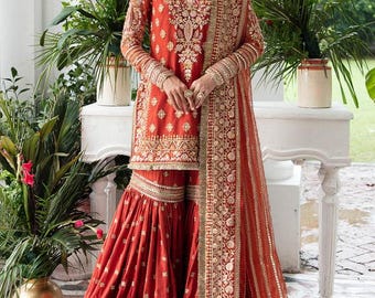 Roestoranje geborduurde Mehndi Gharara salwar Kameez-pak: Pakistaans-Indiase trouwjurk XS-3XL