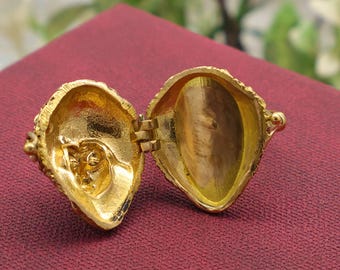 Vintage Face Locket Ring • Gothic Secret Compartment Ring • Antique Silver Poison Ring • Hidden Storage Ring • Unique Statement Jewelry