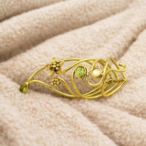 Gold Brass Spiral Ear Cuff, Peridot Gemstone Helix Earring, Nature Inspired Elven Jewelry, Extra Long Spiral Finger Ring,