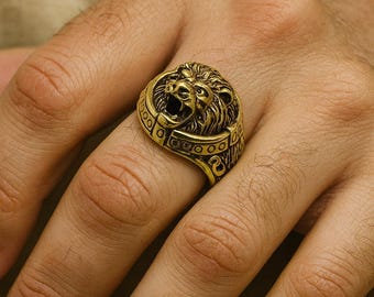 Gold Lion Head Ring, Vintage Lion Signet Ring for Men & Women, Bold Statement Animal Ring, Antique Style Jewelry, Gift for Him