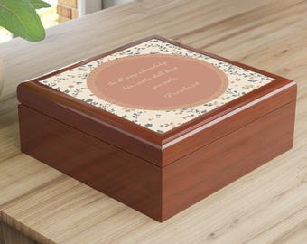 Caixa de joias com Provérbios Bíblicos 3:6, estilo vintage, para casa de campo.
