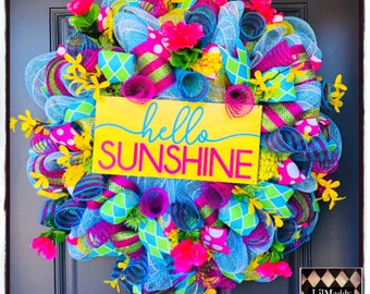 Summer Wreath, Summer Decor, Hello Sunshine, Hello Sunshine decor, wreath, colorful wreath, bright wreath, summer decor, wreaths