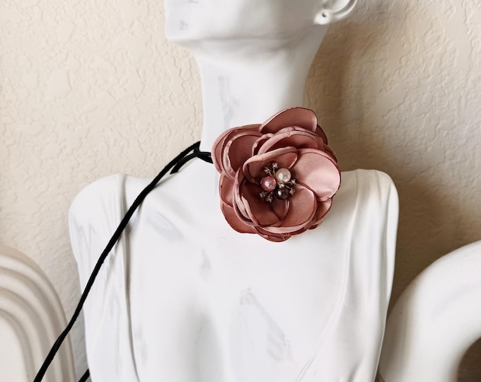 Featured listing image: Handmade Enchanted Bloom Choker Necklace: Pink