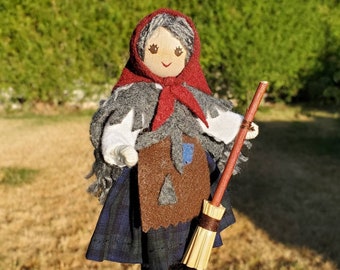 La Befana Doll - Christmas Witch - Kitchen Witch -  Italian Christmas - Sweet Witch - Italian Tradition