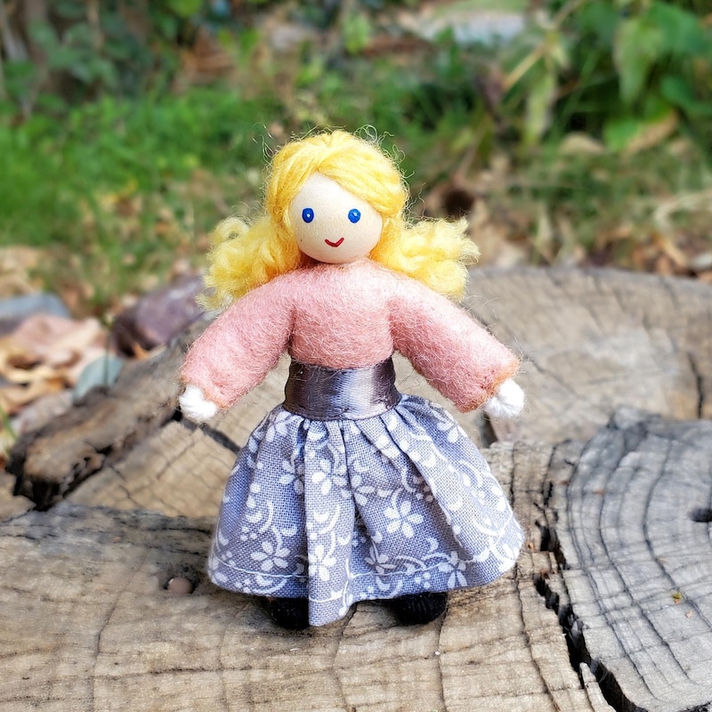 Dollhouse People 12 Scale - Etsy