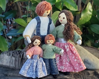 Custom Dollhouse Dolls 1:12 scale family of 4. Personalized doll house People Choose Hair color & Skin Tone