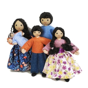 Dollhouse Family - Dollhouse Dolls - Waldorf Dollhouse - Bendy Doll - Tan skin - Dollhouse People - Dollhouse Doll -