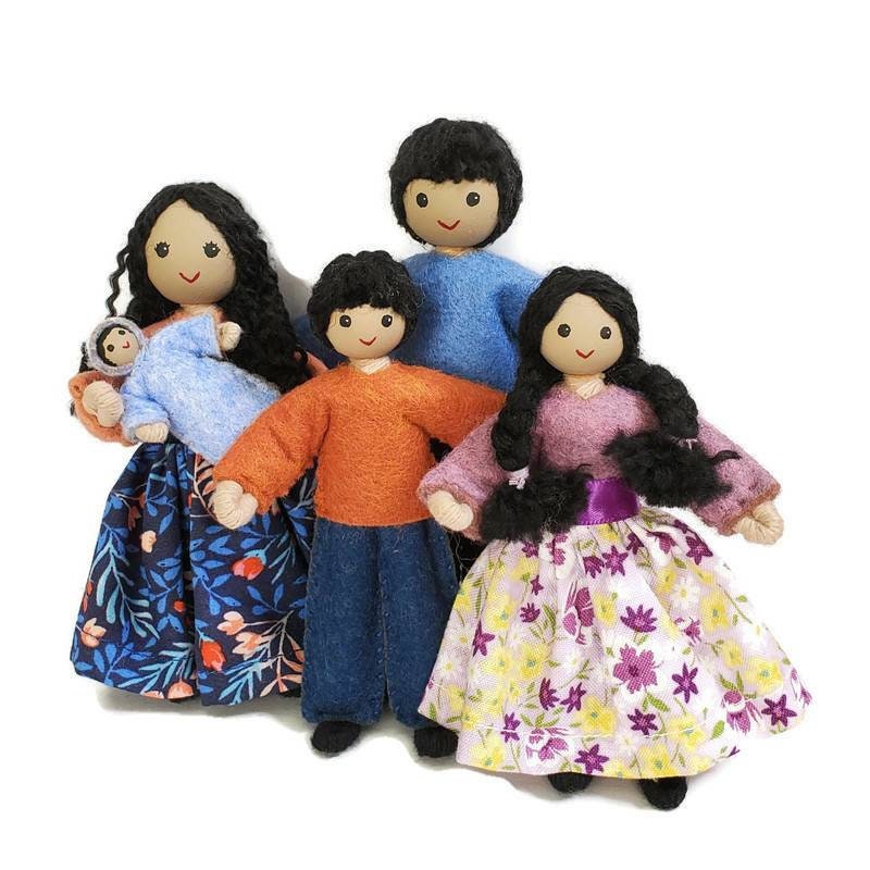 Dollhouse Family - Dollhouse Dolls - Waldorf Dollhouse - Bendy Doll - Tan skin - Dollhouse People - Dollhouse Doll -
