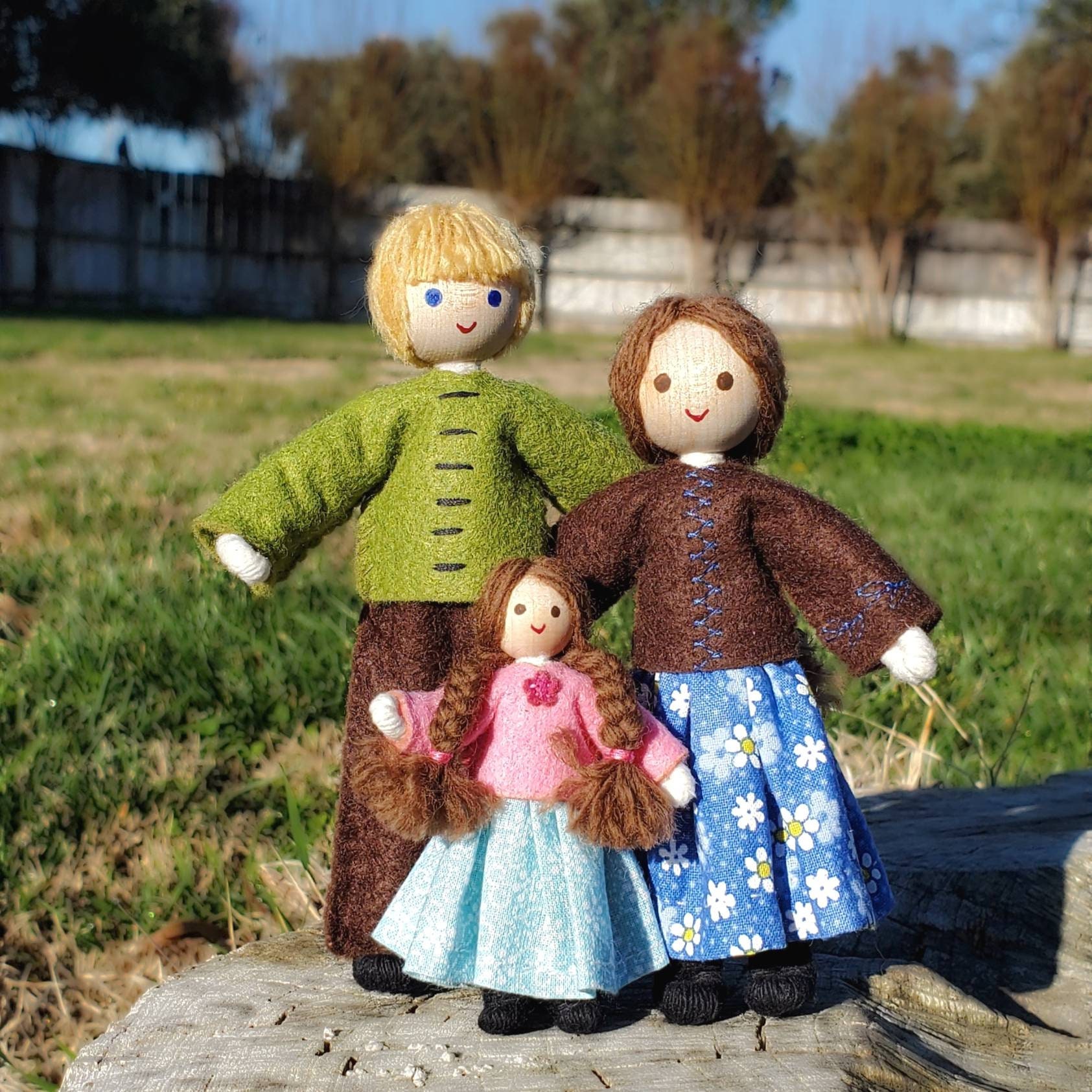 Custom Dollhouse Dolls 112 scale Dollhouse family of 3 Etsy