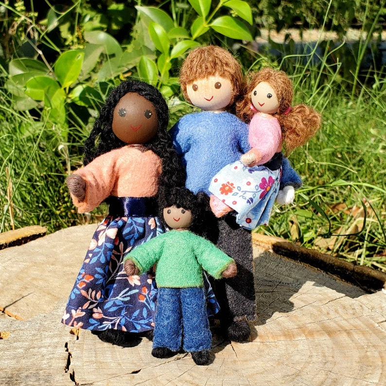 Custom Dollhouse Dolls 112 Scale Dollhouse Family of 4 Etsy