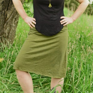 Jupe longueur genou essentielle en chanvre. chanvre coton biologique jupe en jersey jupe longueur genou jupe sous le genou jupe Aline image 4