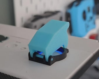 Osłona przycisku PC do startu myśliwca/pocisku