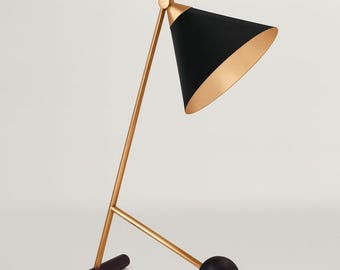 Mid-Century Modern Messing Tischlampe - Italienischer Stil Kegelschirm