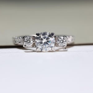 Round Shape Moissanite Stone Trinity Ring, VVS Clarity Silver Jewerly