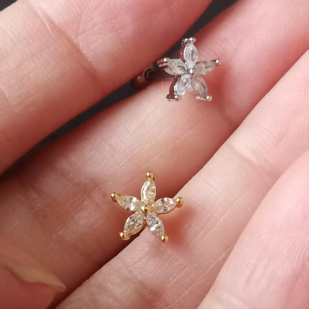 16g/6mm Flower Screw/ VERTICAL HELIX/ Cartilage Earring/conch/ Helix Stud / Vertical Stud / Vertical Piercing/stud Earrings/best Gift - Etsy Japan