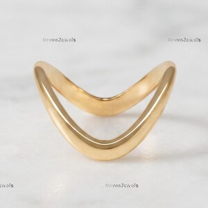 14K Gold Sculpted Curved Ring Plain Contoured V Shaped Wedding Band Minimalist Chunky Sacking Ring Dainty Daily Wear Ring Unique Fine Gift