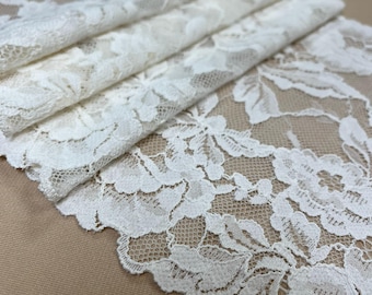 Off White Stretch Chantilly Lace Trim: Floral Eyelash Lingerie, Bridal Veil (22cm) 4352