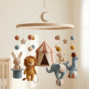 Personalized Circus Troupe Baby Mobile, Lion Elephant Animal, Custom Name Wooden Nursery Decor, Carnival Theme Felt Mobile for Baby Boy Girl