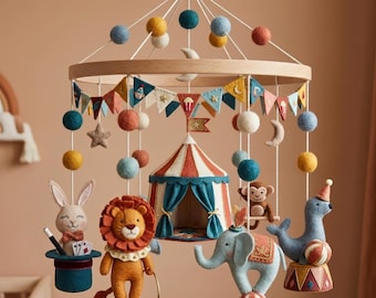 Móvil infantil personalizado con temática de circo, león y elefante, decoración de madera para guardería con nombre personalizado, móvil de fieltro con temática de carnaval para bebé niño o niña.
