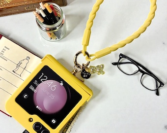 かわいい黄色いクマのチェーン付きスマホケース フリップカバー 耐衝撃 スリム保護ケース