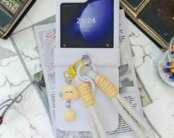 ブルークラウドケース（ストラップ付き） – Samsung Z Flip用耐衝撃漫画カバー
