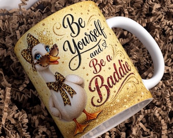 Diseño PNG de taza "Be Yourself Goose", diseño de sublimación de taza "Leopard Bow Goose" de 11 oz y 15 oz, cita sarcástica divertida, taza de café "Glam Girls" PNG