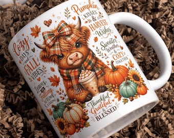 Diseño PNG de taza con vaca de las Tierras Altas de otoño, taza de 11 oz y 15 oz con diseño de sublimación, frases acogedoras de otoño con sabor a calabaza y especias, regalo PNG para amantes del café de Acción de Gracias