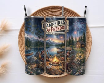 Diseño PNG para vaso térmico Campfires & Freedom, diseño de sublimación para vaso térmico delgado de 20 oz con temática patriótica para acampar, descarga PNG para vaso térmico USA Summer Campfire