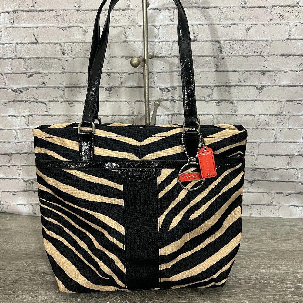バッグ Vintage Coach Zebra Far Tote Bag Rare Vintage Coach Zebra Far Tote Bag Rare