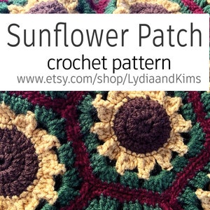 Pode incluir: Padrão de crochê para um cobertor de remendo de girassol. O padrão apresenta um design repetitivo de girassóis em tons de marrom, amarelo e verde, sobre um fundo bordô. O padrão está disponível para compra no Etsy em www.etsy.com/shop/LydiaandKims.