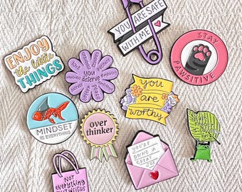 Cute Vibes Enamel Pins, Cute Badge Self Love Brooch for Canvas Bags, Backpacks, Lanyards, Accessary for Daily Outfits, Loving Gift for Her