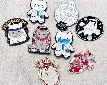 Cute Cats Enamel Pins, Fun Cat Badge Doctor Cat Brooch for Canvas Bags, Backpacks, Lanyards, Accessary for Daily Outfits, Gift for Cat Lover