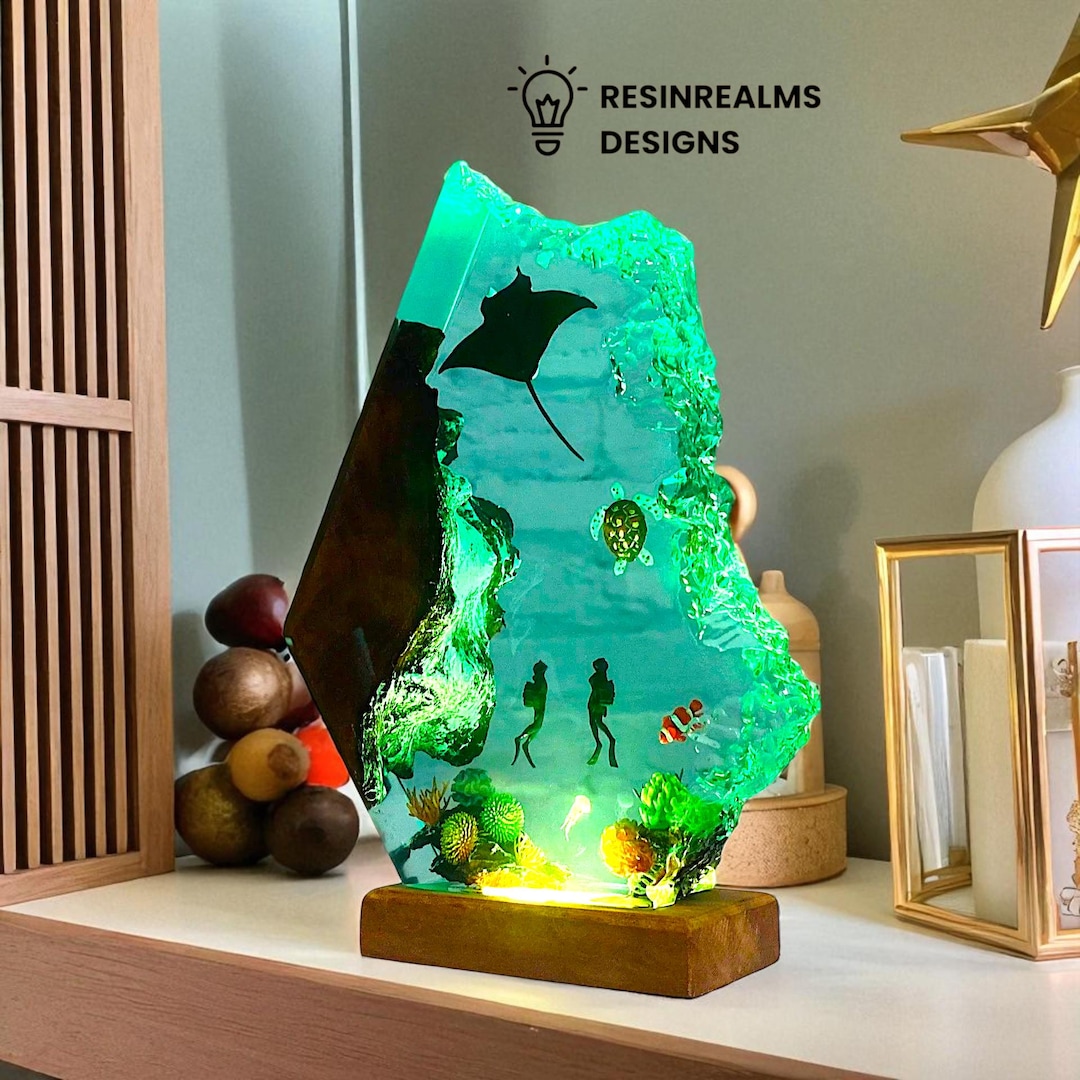 鳥海石のテーブルオブジェ LEDライト付き手作り樹脂製オーシャンランプ：ビーチをテーマにした海