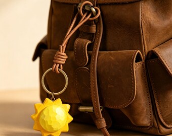 18cm Hand-carved Sun-Shaped Keychain/Pendant,Adorable Healing Wooden Bag Charm,Creative Gift for Friends