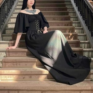 Medieval Retro Off Shoulder Dress With Contrast Stitching Flying Sleeves Lace Up Waist And Large Swing Skirt black lace dress image 2