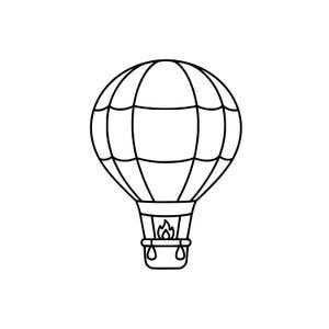 Op de afbeelding: Een zwart-witte lijntekening van een heteluchtballon. De ballon heeft een afgeronde bovenkant met verticale en horizontale lijnen die een segmentpatroon creëren. Een mand met vlammen hangt onder de ballon.