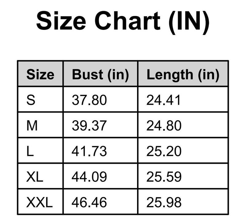 K&ouml;nnte beinhalten: Eine schwarz-wei&szlig;e Gr&ouml;&szlig;entabelle mit der &Uuml;berschrift Size Chart (IN), die Gr&ouml;&szlig;en von S bis XXL mit entsprechenden Brust- und L&auml;ngenma&szlig;en in Zoll auflistet. Die Tabelle enth&auml;lt Zeilen f&uuml;r S, M, L, XL und XXL mit Werten von 37,80 bis 46,46 Zoll.