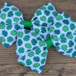 St. Patrick&#39;s Day Hair Bow~Hair Bows for Girls~Bows for Girls~St. Patrick Day Hairbow~Toddler Hair Bow~Pigtails Hair Bows~Green Hair Bow~