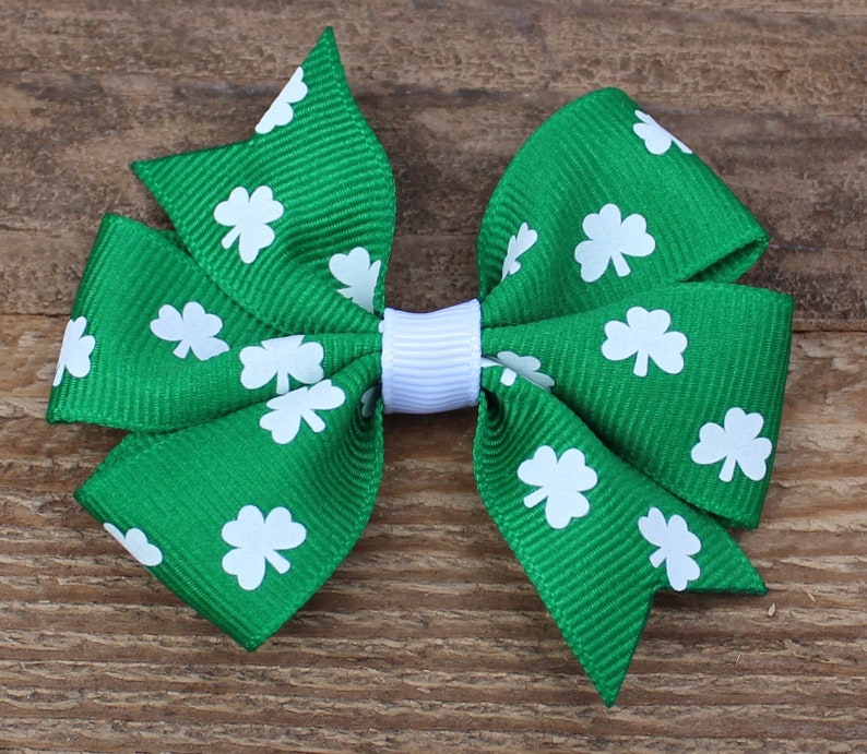Patrick/'s Day Hair Bow~Shamrock Hair Bow~Basic Hair Bow~Boutique Hair Bow~Small Hair Bow~Hair Bows~Girls Hair Bows~Baby Headbands~Bows St