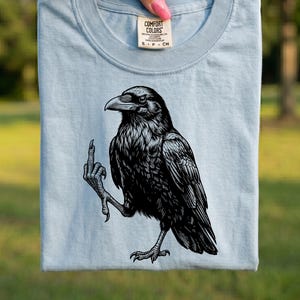 Comfort Colors® - shirt Flipping The Bird, grappig T-shirt kraai, sarcastische raafcadeau, vintage gravure shirt met dierenhumor