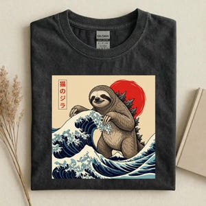 Slothzilla Japanische Große Welle T-Shirt, Lustiges Faultier-Kaiju-Grafik-T-Shirt, Süßes Geschenk für Anime-Faultier-Fans, Vintage Monster-Tier-T-Shirt