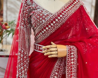 Karwa Chauth feest- en bruiloftsgarderobe Ingewikkelde draad en sequentie met parel werk sari