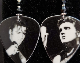 Pendientes de púas de guitarra de Elvis Presley reutilizados