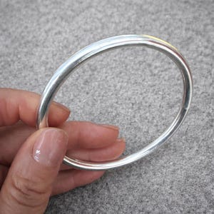 Minimalist Plain Silver Bangle | Handmade Sterling Silver Bracelet | Everyday Wear Stackable Bangle | Gift for Women