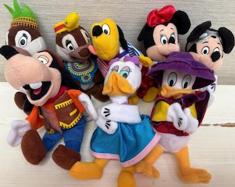 McDonalds Happy Meal Disneyland Paris 2000  Set of 8 Soft Toys - Mickey and Minnie Mouse , Donald and Daisy Duck , Goofy, Pluto , Chipmunks