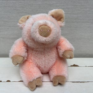 Vintage 1993 Manhattan Toy Company I Am Peaches Pig Plush Soft Toy Retro 10"