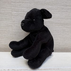 Peluche vintage TY Beanie Baby Luke, perro labrador negro, 15 de junio de 1998